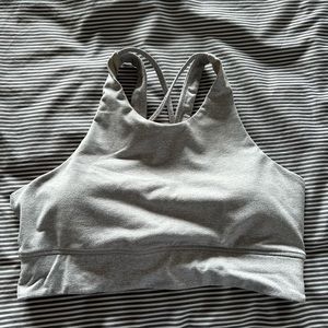 Vuori Elevation Bra size medium